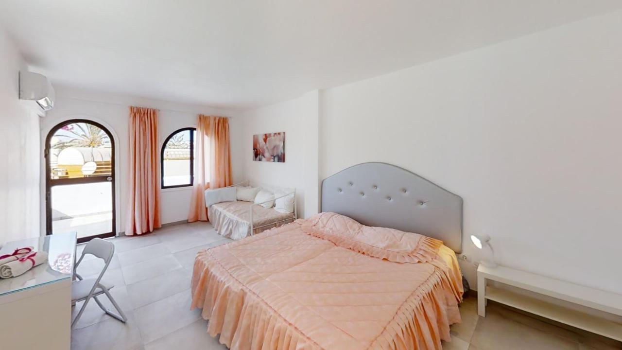Vv Las Buganvillas Maspalomas - Cocina Y Habitaciones Con Banos Privados Exterior photo