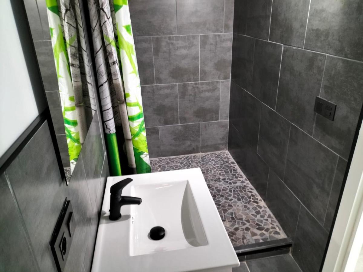 Vv Las Buganvillas Maspalomas - Cocina Y Habitaciones Con Banos Privados Exterior photo