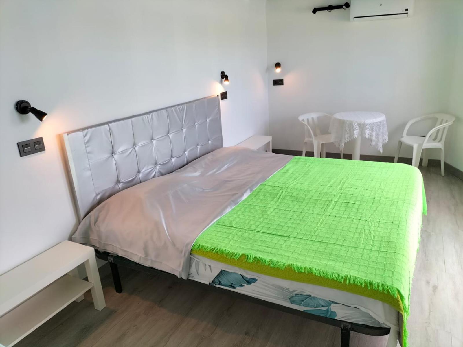 Vv Las Buganvillas Maspalomas - Cocina Y Habitaciones Con Banos Privados Exterior photo