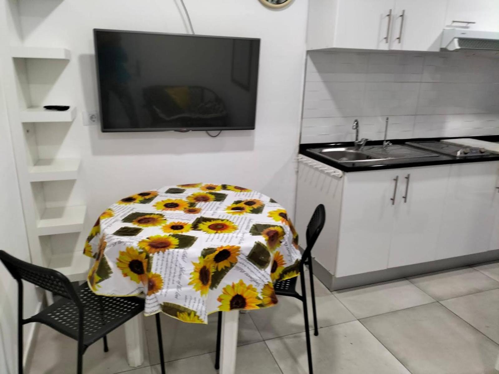 Vv Las Buganvillas Maspalomas - Cocina Y Habitaciones Con Banos Privados Room photo